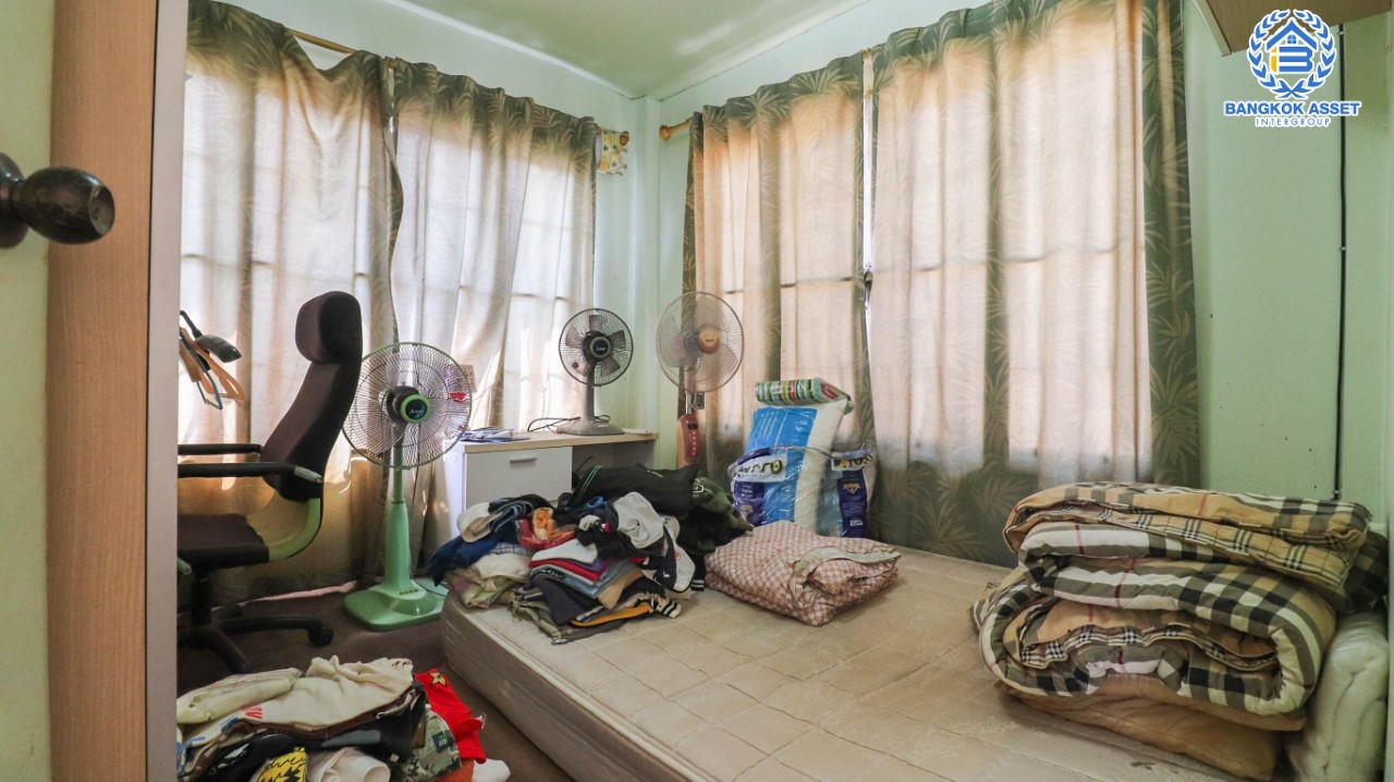 *****บ้านเดี่ยวมือสอง ม.ดิสคอฟเวอรี่เพลส รังสิต-นครนายก บ้านเดี่ยวหลังมุม บรรยากาศร่มรื่น น่าอยู่ บนเนื้อที่ 56.3 ตร.ว. 3 ห้องนอน 2 ห้องน้ำ 2 ที่จอดรถ พร้อมเข้าอยู่ได้เลย บนทำเลที่เชื่อมต่อถนนรังสิต-นครนายก, คลอง4 ใกล้ห้างสรรพสินค้าฟิวเจอร์พาร์ครังสิต